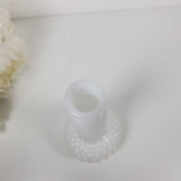 Vintage White Milk Glass Hobnail Vase- Bud Vase- Jeannie Vase-Farmhouse, Cottage - Picture 3 of 7